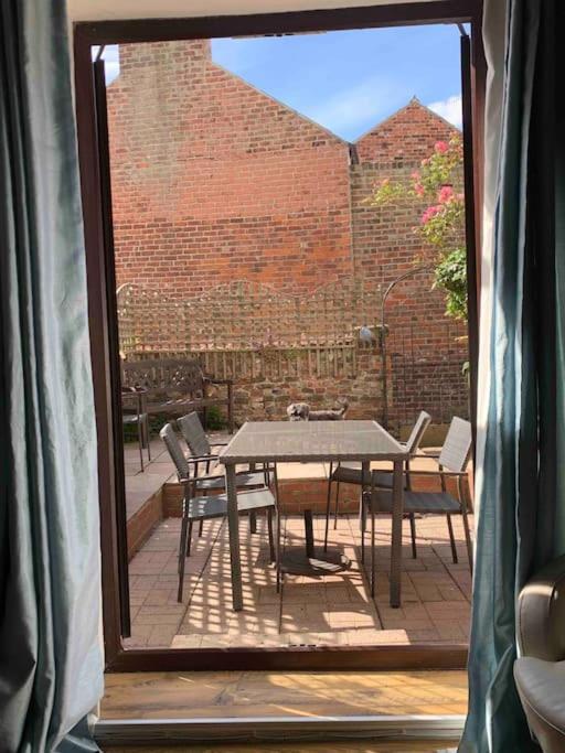 Award Winning Pet Friendly Paddock Cottage Whitby Exterior foto